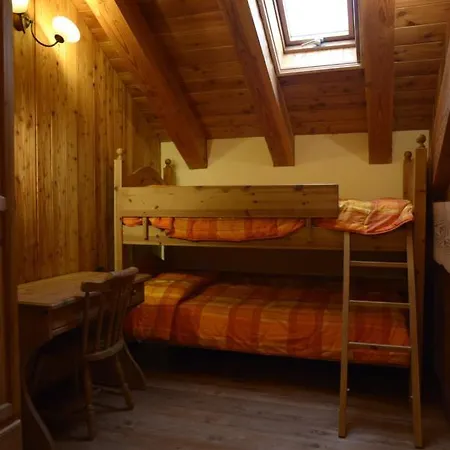 Le Nid De L'aigle Guest house Ayas