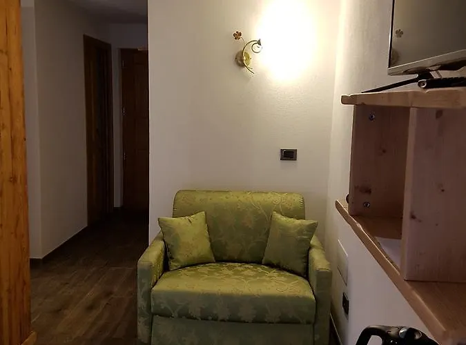 Le Nid De L'aigle Pensjonat